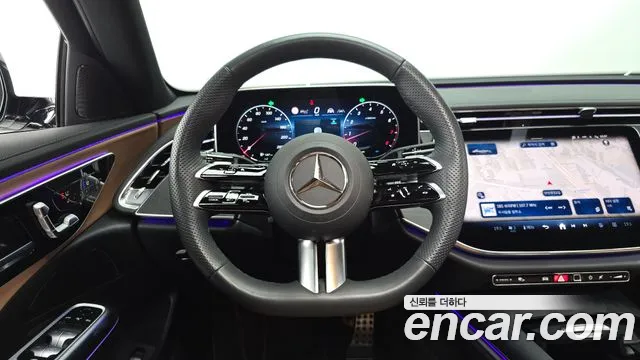Mercedes-Benz E-Class — Фото автомобиля 12