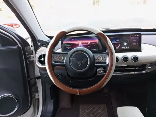 Wuling Bingo — Фото автомобиля 10