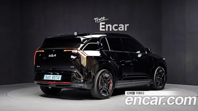 Kia EV3 — Фото автомобиля 2