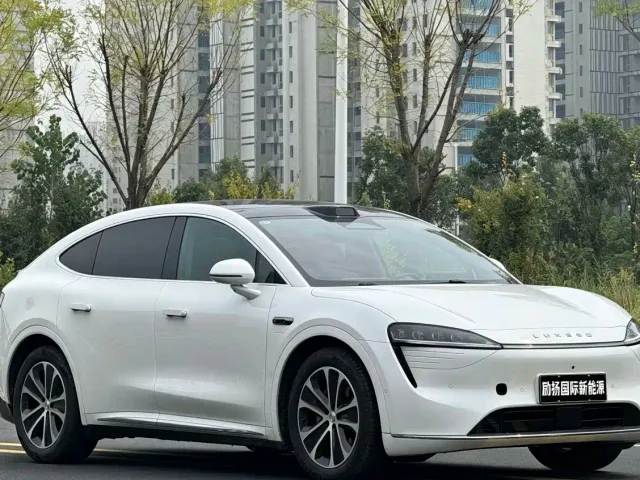 Luxeed R7 — Фото автомобиля 3
