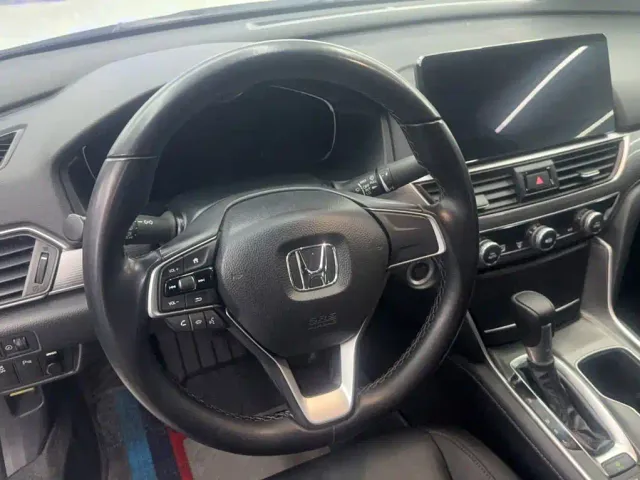 Honda Accord — Фото автомобиля 5