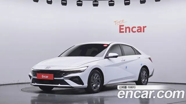Фотография автомобиля — Hyundai Avante CN7
