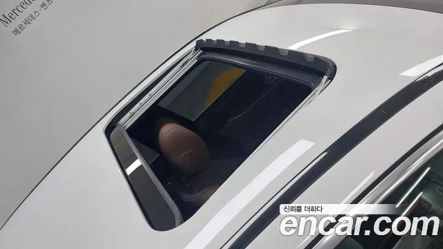 Mercedes-Benz E-Class — Фото автомобиля 12