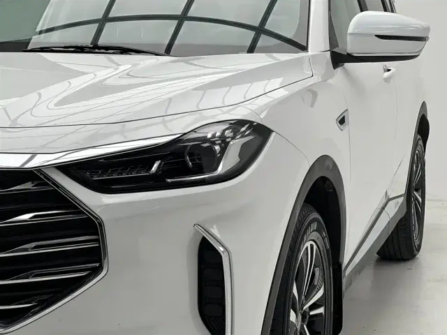 Jetour X70 Plus — Фото автомобиля 3