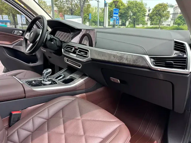 BMW X5 — Фото автомобиля 11