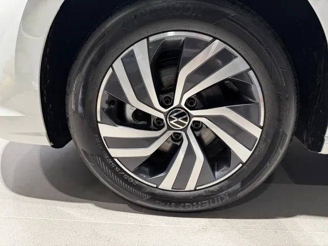 Volkswagen Bora — Фото автомобиля 5