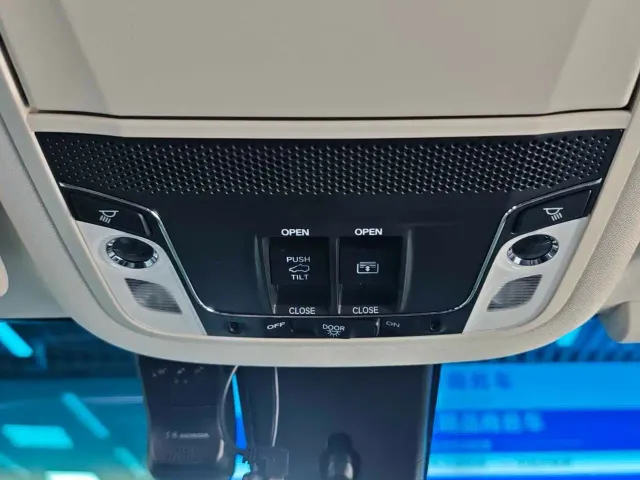 Honda Elysion — Фото автомобиля 19