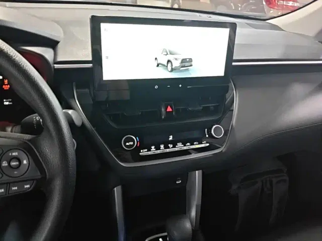 Toyota Corolla Cross — Фото автомобиля 12