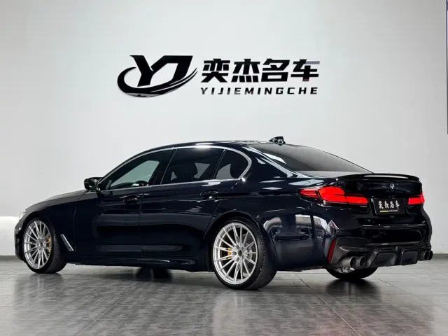 BMW 5 Series — Фото автомобиля 9