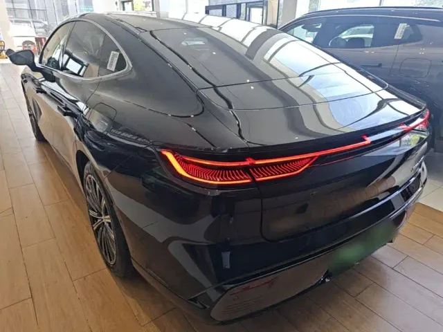 Geely Galaxy Xingyao 8 — Фото автомобиля 4