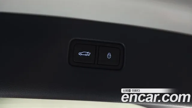 Genesis GV80 — Фото автомобиля 24