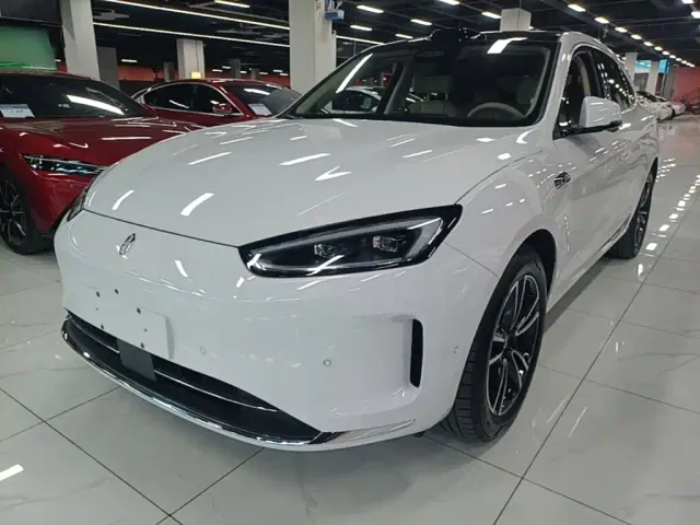 Фотография автомобиля — Aito M5