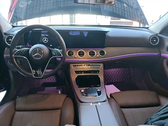 Mercedes-Benz E-Class — Фото автомобиля 9