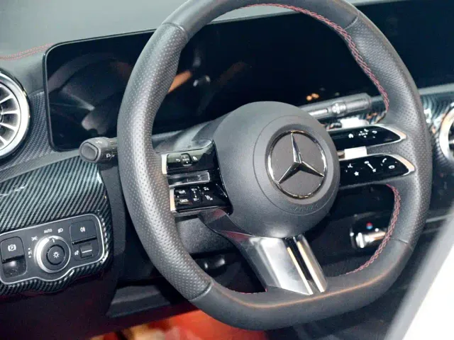 Mercedes-Benz A-Class — Фото автомобиля 8