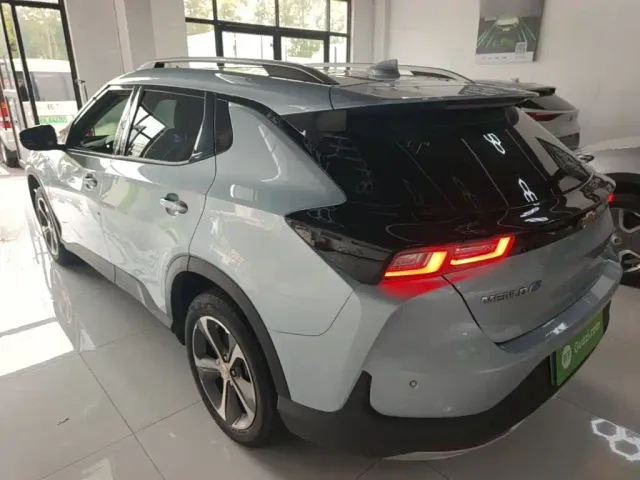 Chevrolet Menlo — Фото автомобиля 4