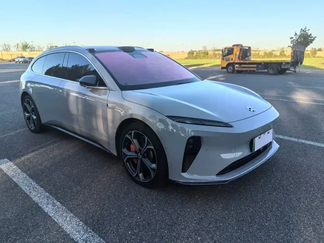 Nio ET5 Touring — Фото автомобиля 3