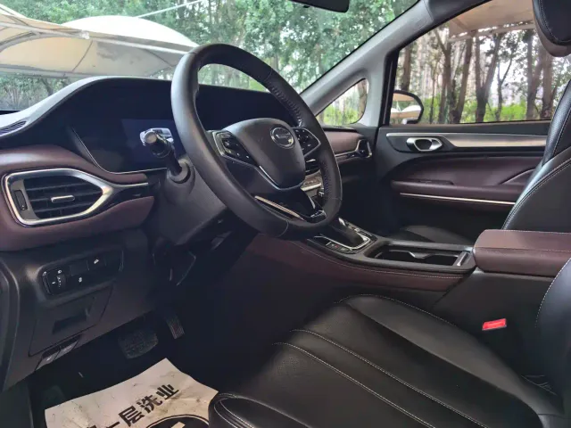 GAC Trumpchi M6 — Фото автомобиля 4