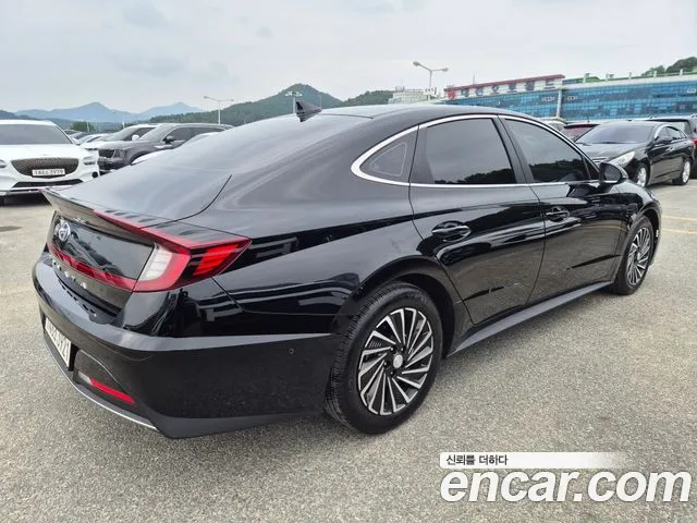 Hyundai Sonata — Фото автомобиля 6