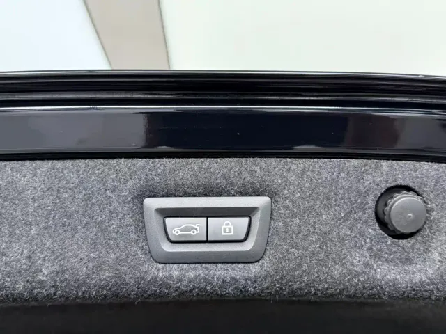 BMW 5 Series — Фото автомобиля 18