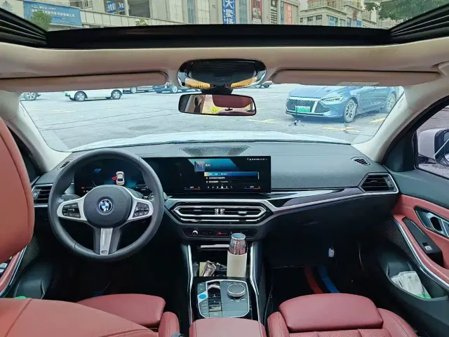 BMW i3 — Фото автомобиля 5