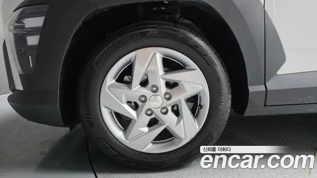 Hyundai Kona Kona (SX2) Бензин 1.6 турбо 2WD — Фото автомобиля 5