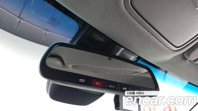 Kia Niro — Фото автомобиля 20