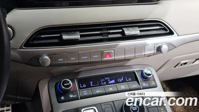 Hyundai Palisade Palisade Бензин 3.8 2WD — Фото автомобиля 26