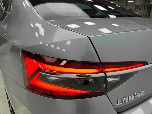 Skoda Superb — Фото автомобиля 24