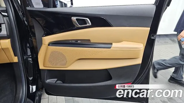 Kia Canival Carnival 4 поколение 9 мест Prestige — Фото автомобиля 24