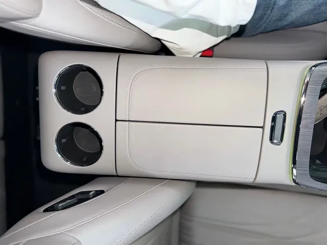 Geely Galaxy Xingyao 8 — Фото автомобиля 12