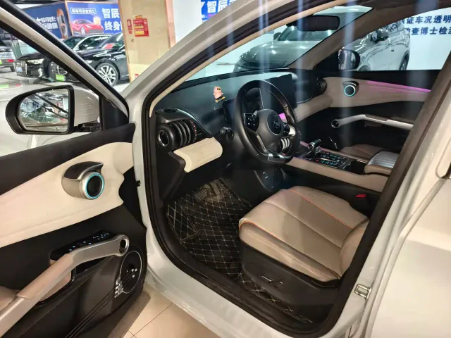 BYD Yuan PLUS — Фото автомобиля 7