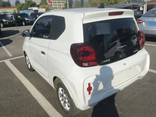 Roewe Clever — Фото автомобиля 4