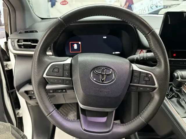 Toyota Granvia — Фото автомобиля 5