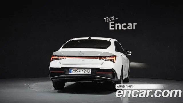 Hyundai Avante — Фото автомобиля 4