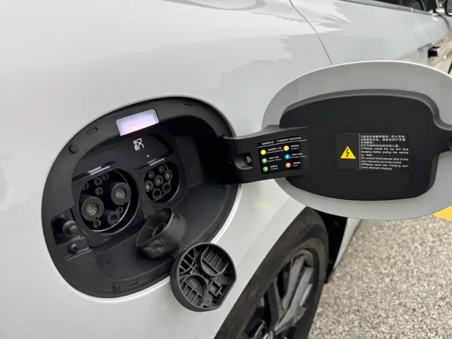 BYD Han 2025 DM-i Smart Drive Edition 125KM Elite — Фото автомобиля 27