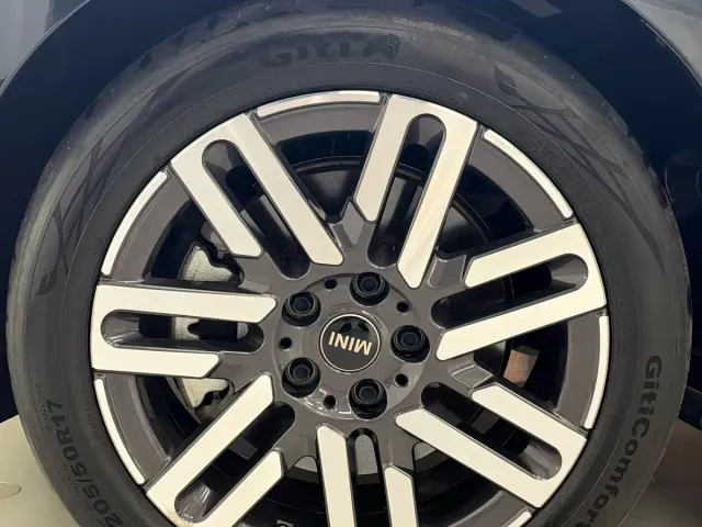 MINI Cooper — Фото автомобиля 8