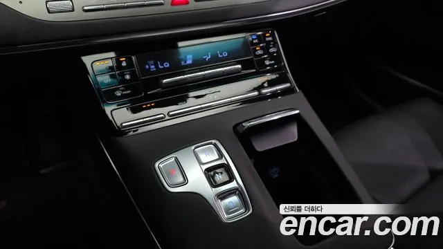 Hyundai Grandeur Новый Grandeur IG 3.0 LPi (Для проката) — Фото автомобиля 9