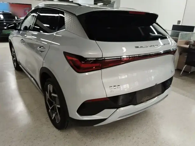 BYD Yuan PLUS — Фото автомобиля 4