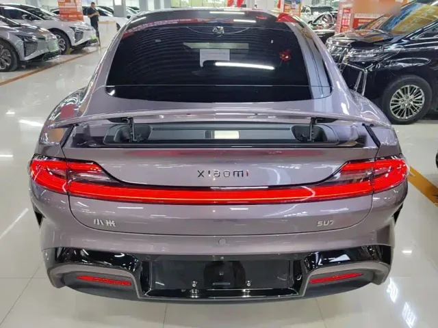 Xiaomi Auto Xiaomi SU7 2024 AWD Extended Range Advanced Smart Driving Max Edition — Фото автомобиля 5