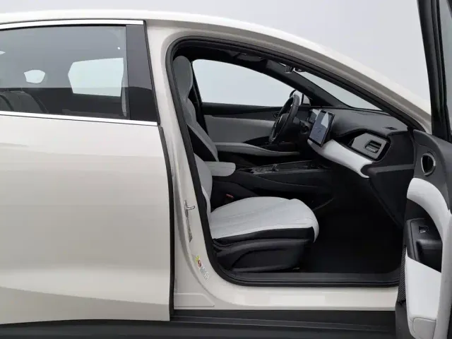 BYD Seal 06 — Фото автомобиля 23