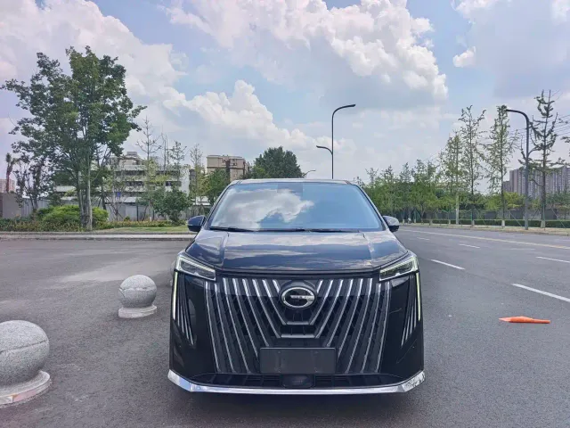 GAC Trumpchi M8 — Фото автомобиля 2