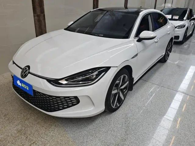 Фотография автомобиля — Volkswagen Lamando
