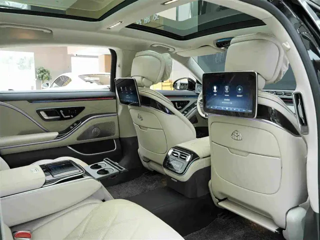 Mercedes-Benz Maybach S-Class — Фото автомобиля 15