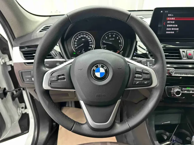 BMW X1 — Фото автомобиля 13