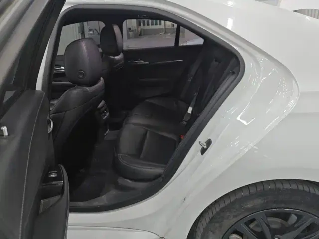 Cadillac CT4 — Фото автомобиля 11