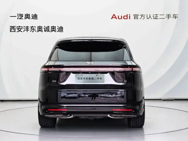 Li Auto Li L8 — Фото автомобиля 4