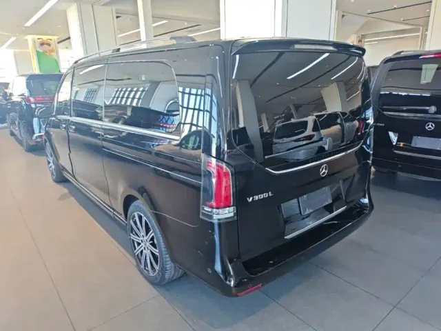 Mercedes-Benz V-Class — Фото автомобиля 4