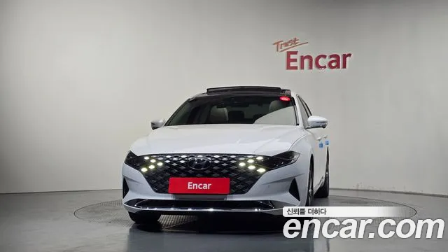 Hyundai Grandeur Новый Grandeur IG — Фото автомобиля 3