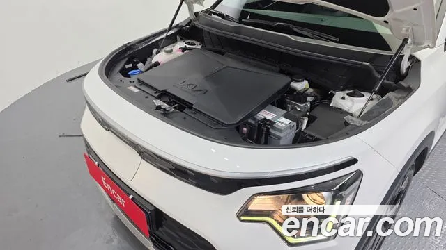 Kia Niro — Фото автомобиля 9