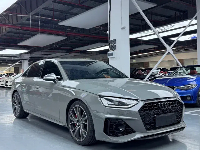 Audi S4 — Фото автомобиля 3